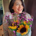 Samiksha Jaiswal Instagram - 🌻Peace. Love. Sunshine & Sunflowers!🌻 . . . . . . . . . . . . . . . . . Thank you so much @ankitashivhare for making me smile! Welcome to the family. ❤️