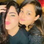 Samiksha Jaiswal Instagram - Friendship must be built on a solid foundation of alcohol, sarcasm, inappropriateness and shenanigans 😜 Also we’ll be best friends forever cuz you already know wayyy too much 😂❤️😜 Missed you sammyyyy ❤️ Mumbai, Maharashtra