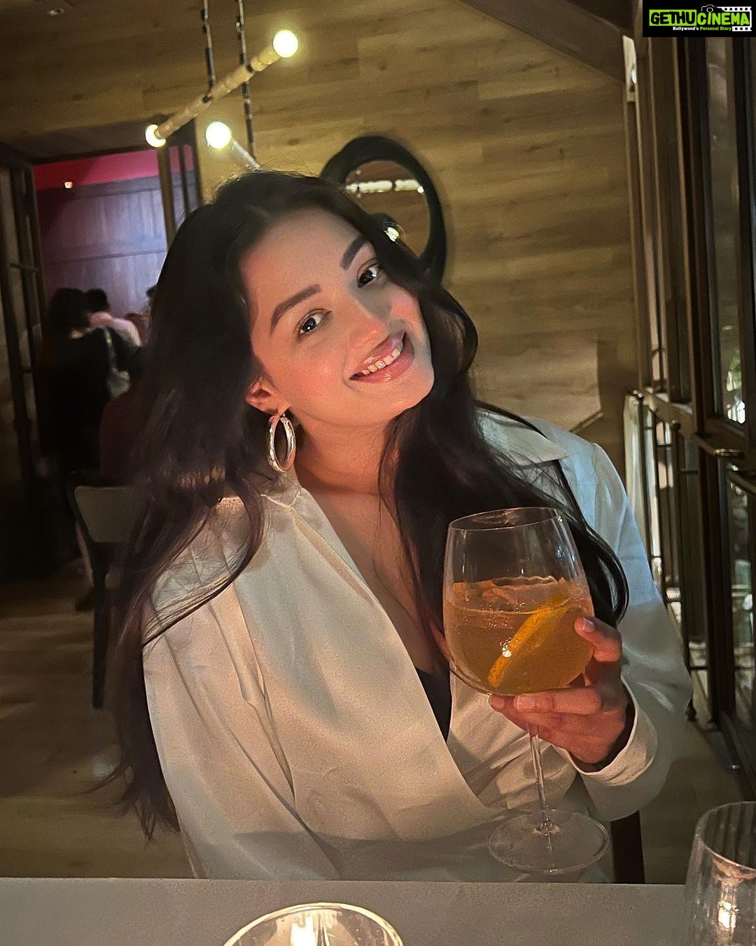 Samiksha Jaiswal Instagram - Love in every sip.🤍 Neuma