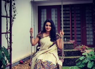 Samskruthy Shenoy Instagram - Happy Onam 🙏❤ Costume - @ar_handlooms_kuthampully Pc - @rosh_ohcysp #davani #halfsaree #traditional #onam #festival #kerala #arhandlooms #kuthampally Thrikkakkara