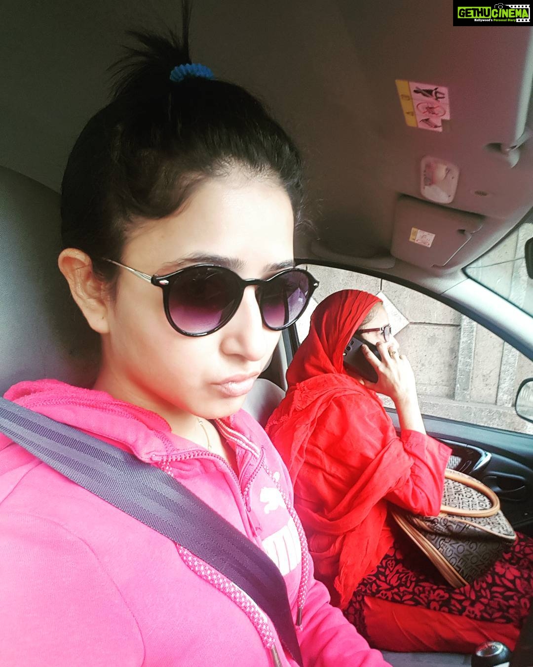 Sana Amin Sheikh Instagram - When mom has no time to talk to u on a drive...and wants u to just concentrate on driving..
