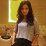 Sana Amin Sheikh Instagram – Dinner with #e24 entertaintment channel at #MaharajaBhogJuhu 
Silver Crochet Top Courtesy: @flyrobe 
Managed by @slashproductions Maharaja Bhog Juhu