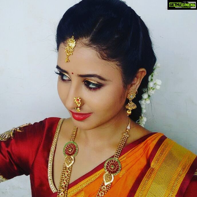 Sana Amin Sheikh Instagram - I'm looking more of a south indian than a maharashtrian-i feel.. hai na?