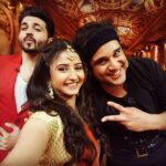 Sana Amin Sheikh Instagram - #ComedyNightsBachao #Krishna Photo Bombed by @dheerajdhoopar 😀