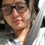 Sana Amin Sheikh Instagram – A song plays on radio and u feel u r in the video.. but then start lip syncing in a man’s voice.. #NoFilter 
#NoMakeup 
#OnMyWayToShoot 
#MusicBoostsMeUp