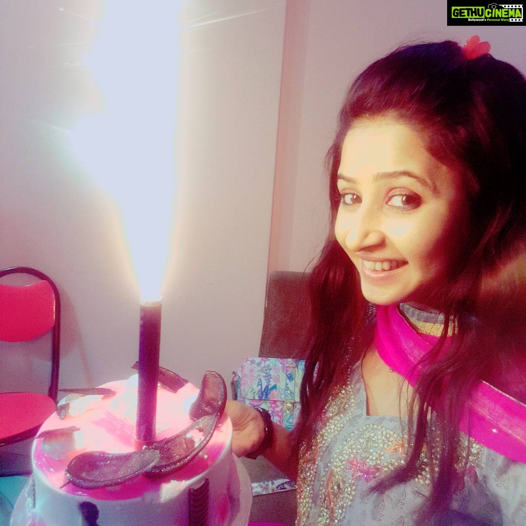Sana Amin Sheikh Instagram - Birthday Month Starts.. First Cake from #Ibn7 #ThankU