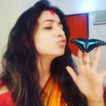 Sana Amin Sheikh Instagram - I'd love it if she would be here with me forever..😙 #MakeupRoom #Titli #Aru #Krishnadasi #Nature #Real 16.5.16