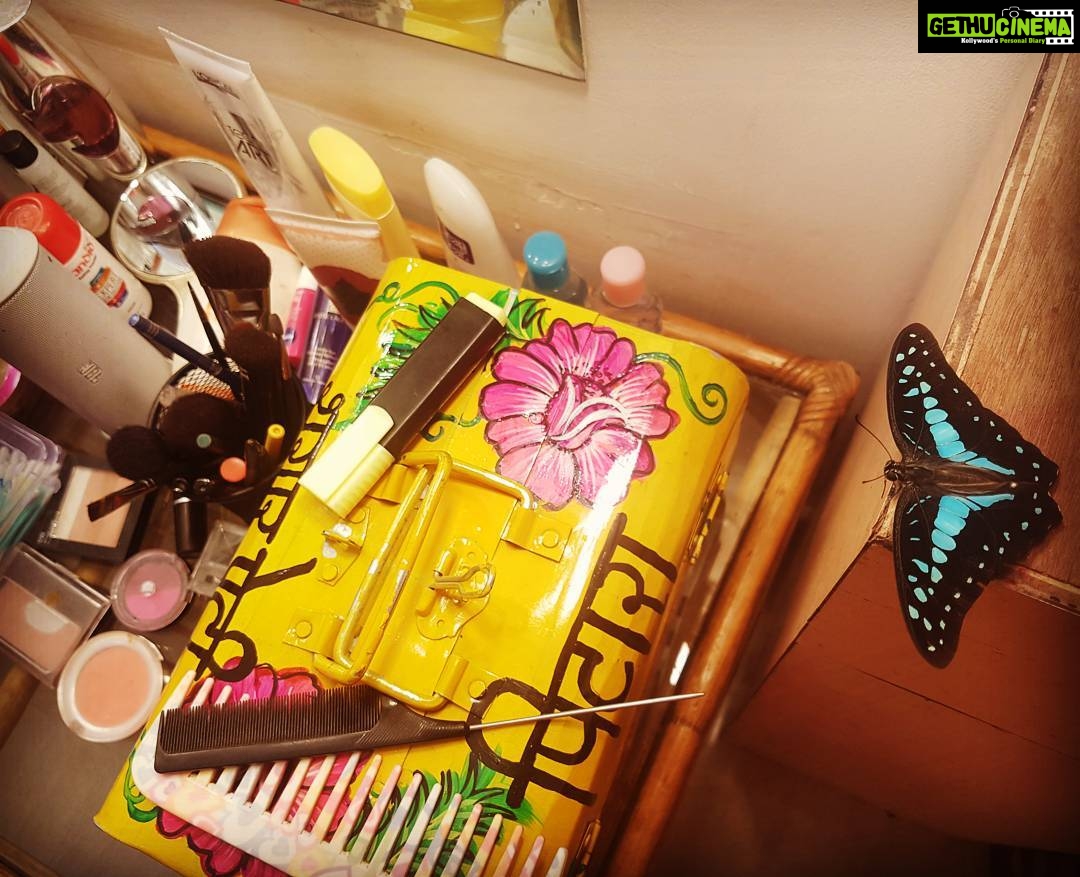 Sana Amin Sheikh Instagram - This #Butterfly in my make up room is for real.. resting.. :* #Nature ♡♡♡ #Beauty..