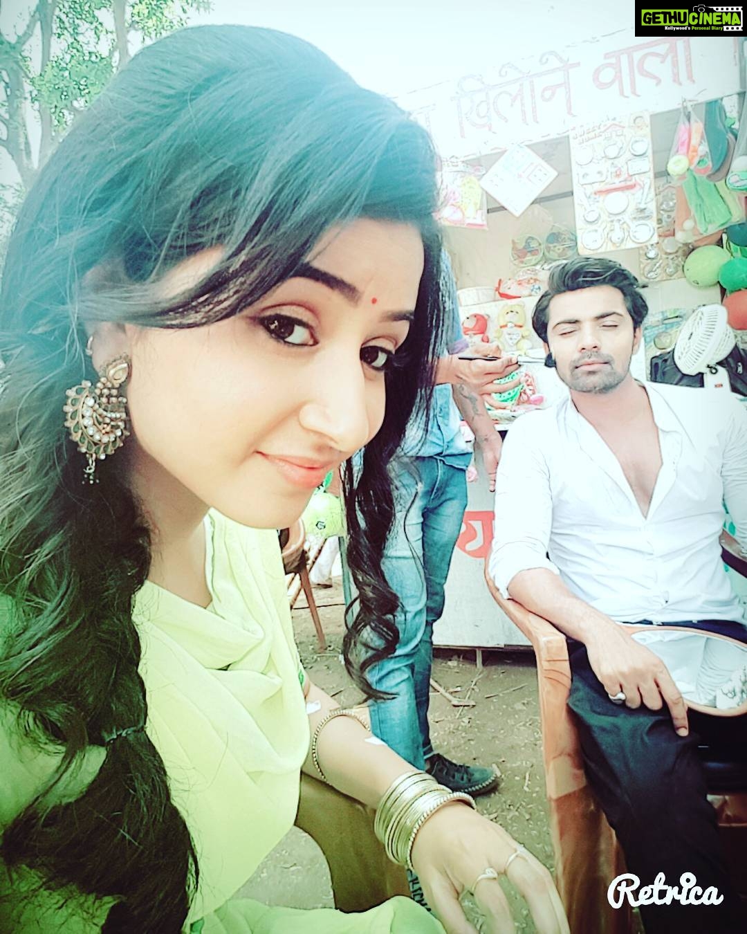 Sana Amin Sheikh Instagram - And we r waiting for the shot..huge scene.. drama.. actors.. #Krishnadasi #Aara 15.4 16