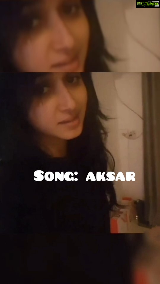 Sana Amin Sheikh Instagram - What a Song this is.. ❤️ Aksar, i was introduced to this track by a tuition friend of mine way back.. i hum this quite often.. (waise yeh vid 2017 ka hai) Shaan had come up with such awesome melodies with his Non filmi Albums.. Btw Happy Birthday Shaan da.. ! @singer_shaan #shaan #aksar #singersofinstagram #mirchi90s #radiomirchi #sanaaminsheikh #RJ #Radiojockey #actor #cover #rawvoice #music