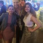Sana Amin Sheikh Instagram - Celebrating PadmaShree Sonu Nigam 🙌 Such a Lovely Evening... Thank you for being You... and thank you for being the warmest Host ever 💯🎵🎵🎵 31.3.2022 #sonunigam #padmashrisonunigam #sonuji #AamirKhan #padmashri #padmashree @sonunigamofficial @msaira08 @madhurimanigamofficial @shreyaspuranikofficial @krushna30 @archanaapania @officialsandipssingh @rahulvaidyarkv True Tramm Trunk