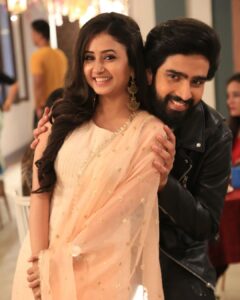 Sana Amin Sheikh Instagram - Best wishes to @amaal_mallik @shreyaghoshal @jasminbhasin2806 @sonymusicindia 

Pyaar ek Tarfaa releasing today.. 

Location (in pictures): On Set Kuch Rang Pyar ke Aise bhi.. 
Sept 2021

#pyaarektarfaa
#ektarfaapyaar #sanjana #Krpkab #amaalmallik #jasminbhasin #shreyaghoshal