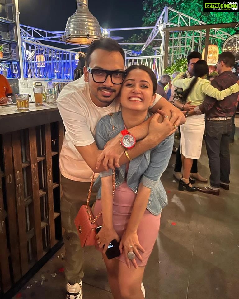 Sana Amin Sheikh Instagram - Celebrating PadmaShree Sonu Nigam 🙌 Such a Lovely Evening... Thank you for being You... and thank you for being the warmest Host ever 💯🎵🎵🎵 31.3.2022 #sonunigam #padmashrisonunigam #sonuji #AamirKhan #padmashri #padmashree @sonunigamofficial @msaira08 @madhurimanigamofficial @shreyaspuranikofficial @krushna30 @archanaapania @officialsandipssingh @rahulvaidyarkv True Tramm Trunk