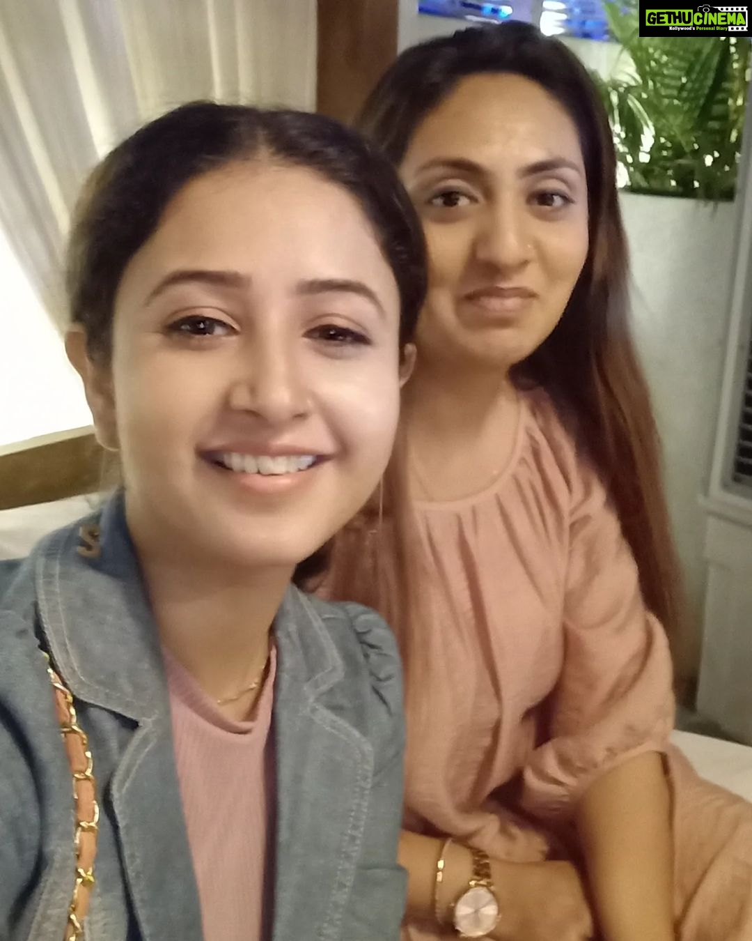 Sana Amin Sheikh Instagram - Celebrating PadmaShree Sonu Nigam 🙌 Such a Lovely Evening... Thank you for being You... and thank you for being the warmest Host ever 💯🎵🎵🎵 31.3.2022 #sonunigam #padmashrisonunigam #sonuji #AamirKhan #padmashri #padmashree @sonunigamofficial @msaira08 @madhurimanigamofficial @shreyaspuranikofficial @krushna30 @archanaapania @officialsandipssingh @rahulvaidyarkv True Tramm Trunk