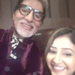 Sana Amin Sheikh Instagram - Happy Birthday Amitabh Bachchan ji. Selfies clicked by Him ✨ Tune into @mirchi90s as we take you through fun facts and trivia of the films Amit ji did in the 90s. #RJsana #mirchi90s #happybirthdayamitabhbachchan #amitabhbachchan #bachchan #sanasheikh #sanaaminsheikh #radio #webradio #radiojockey @amitabhbachchan