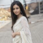 Sana Amin Sheikh Instagram - Sukoon yeh hai ki jaisa tha accha tha.. Warna nishane par har koi nahi hota.. Jo hoga woh behtar hoga.. Mutmaeen har koi nahi hota.. Mutmaeen : Satisfied/Content/ संतुष्ट ~ kabhi kabhi ✍️ bhi lete hain.. 15.10.2021