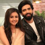 Sana Amin Sheikh Instagram - Best wishes to @amaal_mallik @shreyaghoshal @jasminbhasin2806 @sonymusicindia Pyaar ek Tarfaa releasing today.. Location (in pictures): On Set Kuch Rang Pyar ke Aise bhi.. Sept 2021 #pyaarektarfaa #ektarfaapyaar #sanjana #Krpkab #amaalmallik #jasminbhasin #shreyaghoshal