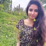 Sana Amin Sheikh Instagram – जंगली Phool 💛