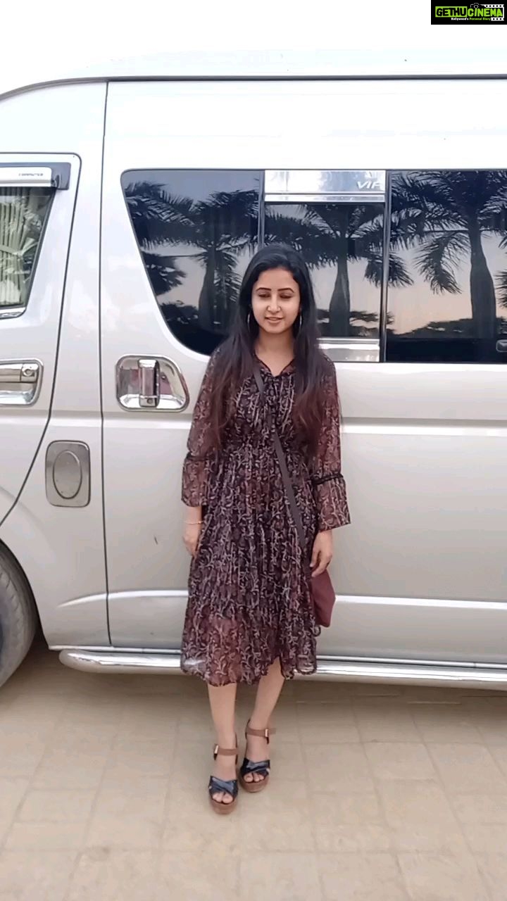 Sana Amin Sheikh Instagram - Smule Mirchi Music Awards Parking Lot.. 😄😄😄