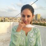Sana Amin Sheikh Instagram - Minty 💚 LOVE FOR LUCKNOWIS !!! Kurta, White Cotton Chikankari Pants and White Baadla Chiffon Dupatta. Earrings: @sataara19 22.5.2021 #collaboration #sanaaminsheikh #chikankari #lucknowi #lucknow #mumbai #sataara #madeinindia Mumbai, Maharashtra