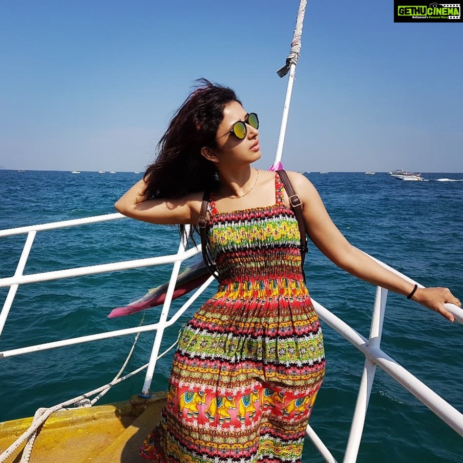 Sana Amin Sheikh Instagram - Jab.... Tab.... 🌅