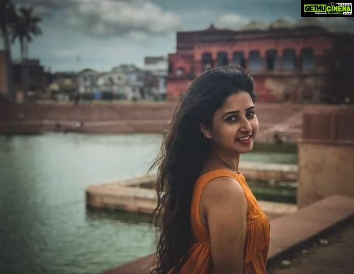 Sana Amin Sheikh Instagram - Lucknow walon, batao kaunsi jagah hai Yeh... ? Memories popping up.. Photo : @piyushputy #Lucknow Muskuraiye Ki Aap Lucknow Me Hain