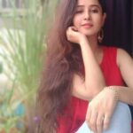 Sana Amin Sheikh Instagram - शमा जो जलाई है, मेरी वफ़ा ने, बुझाना भी चाहो, बुझा ना सकोगे..