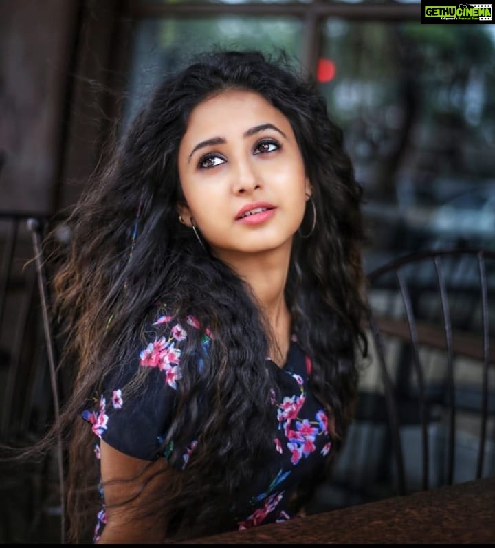 Sana Amin Sheikh Instagram - Muh: @makeupbyjanak @kaushik9690 📷 @ashish_sawant__ Scrumptious