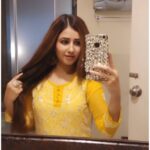 Sana Amin Sheikh Instagram – #Yellow #YellowKurti #Lucknowi #TravelDiaries 
March 2019