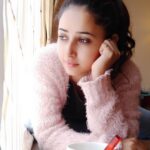Sana Amin Sheikh Instagram - #coffee or #chai.. ??? Always CHAI.. 🤘 #Pink #KnitWear #knitweardesign #fur #cozy #posing #Indiangirl February 2019