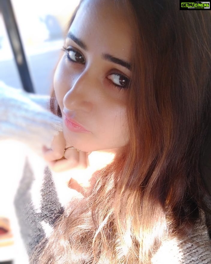 Sana Amin Sheikh Instagram - #Travel #KnitWear #Selfies February 2019