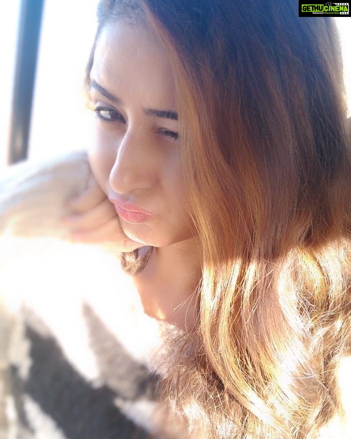 Sana Amin Sheikh Instagram - #Travel #KnitWear #Selfies February 2019