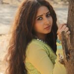 Sana Amin Sheikh Instagram - I never get saddened when a project ends, I feel grateful to that particular project for teaching me a few things which I shall make a note of.. I feel gratitude towards the people associated with it and always feel thankful to them for making me live in that space.. #LiveTheMoment I believe in moving on.. Positively.. 🙏❤ See u all soon with something new. 25.2.2019
