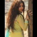 Sana Amin Sheikh Instagram - I never get saddened when a project ends, I feel grateful to that particular project for teaching me a few things which I shall make a note of.. I feel gratitude towards the people associated with it and always feel thankful to them for making me live in that space.. #LiveTheMoment I believe in moving on.. Positively.. 🙏❤ See u all soon with something new. 25.2.2019