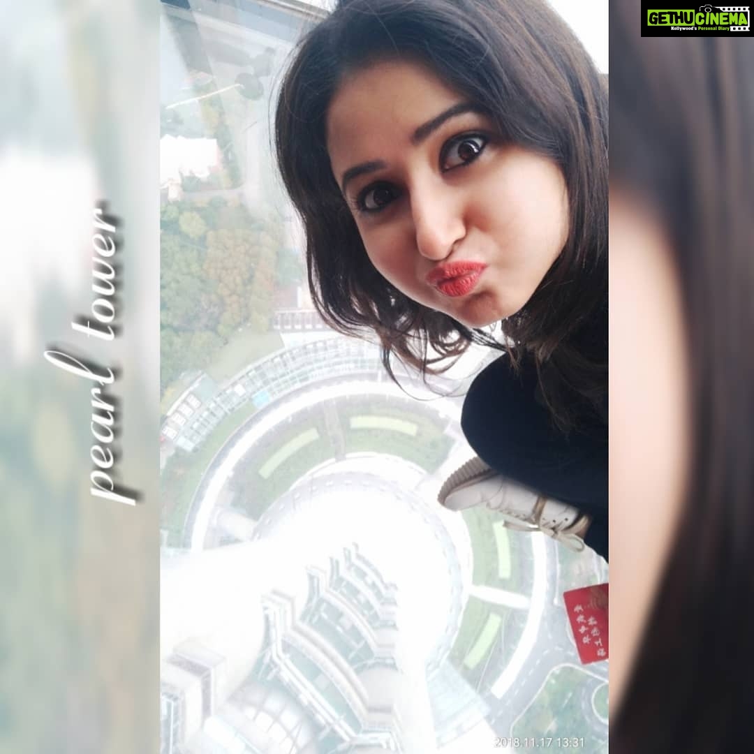 Sana Amin Sheikh Instagram - 17 November 2018.. #Shanghai... #PearlTower .... For #SonuNigamLiveInConcert #emcee #visit to #China..
