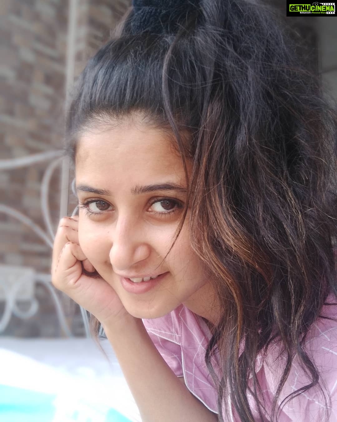 Sana Amin Sheikh Instagram - #NoFilter 4/10/2018 Back road Lokhandwala