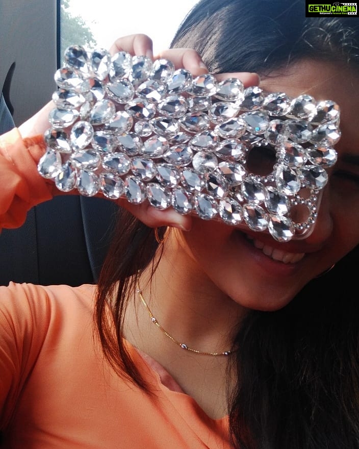 Sana Amin Sheikh Instagram - Happy girls.. Sparkle! Thank you @gna_covers This is one of the best covers I've received. 💕