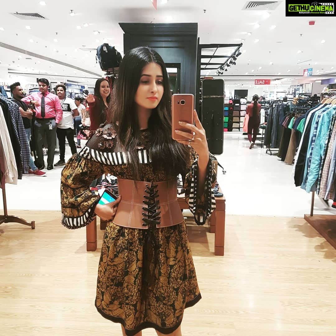 Sana Amin Sheikh Instagram - How's this..?! @dhruvkapoor @artigudal #Woolfest #Woolmark #ShoppersStop #MerinoWool #NoFilter #Organic #SanaAminSheikh