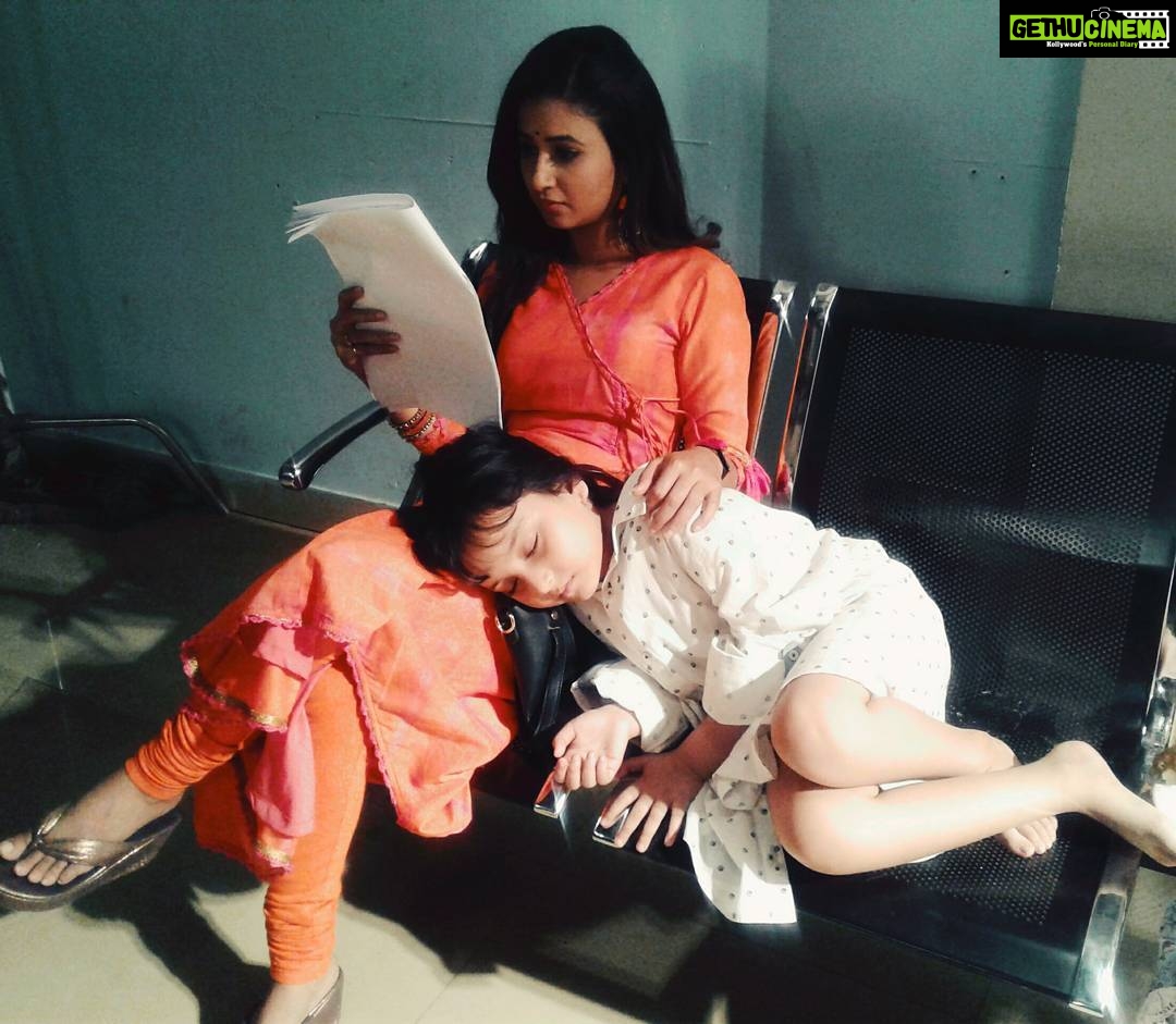 Sana Amin Sheikh Instagram - In between shots #Bhootu #Zeetv