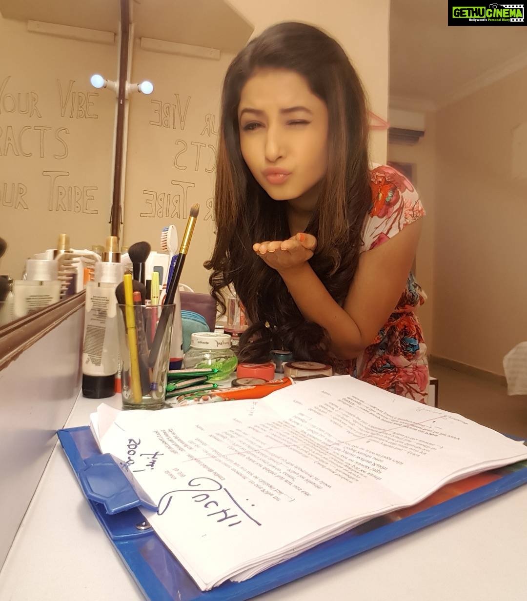 Sana Amin Sheikh Instagram - #MakeUpRoomSelfies
