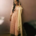 Sana Amin Sheikh Instagram - #BHOOTU #IndianGirls #IndianActress #Actor #ShootLife #Zeetv #ZeeTvIndia styled by @jayaanand_
