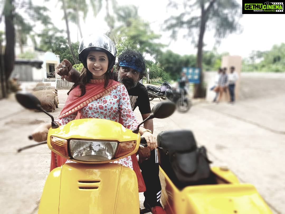 Sana Amin Sheikh Instagram - #BackOnTv ##Bhootu #Zee