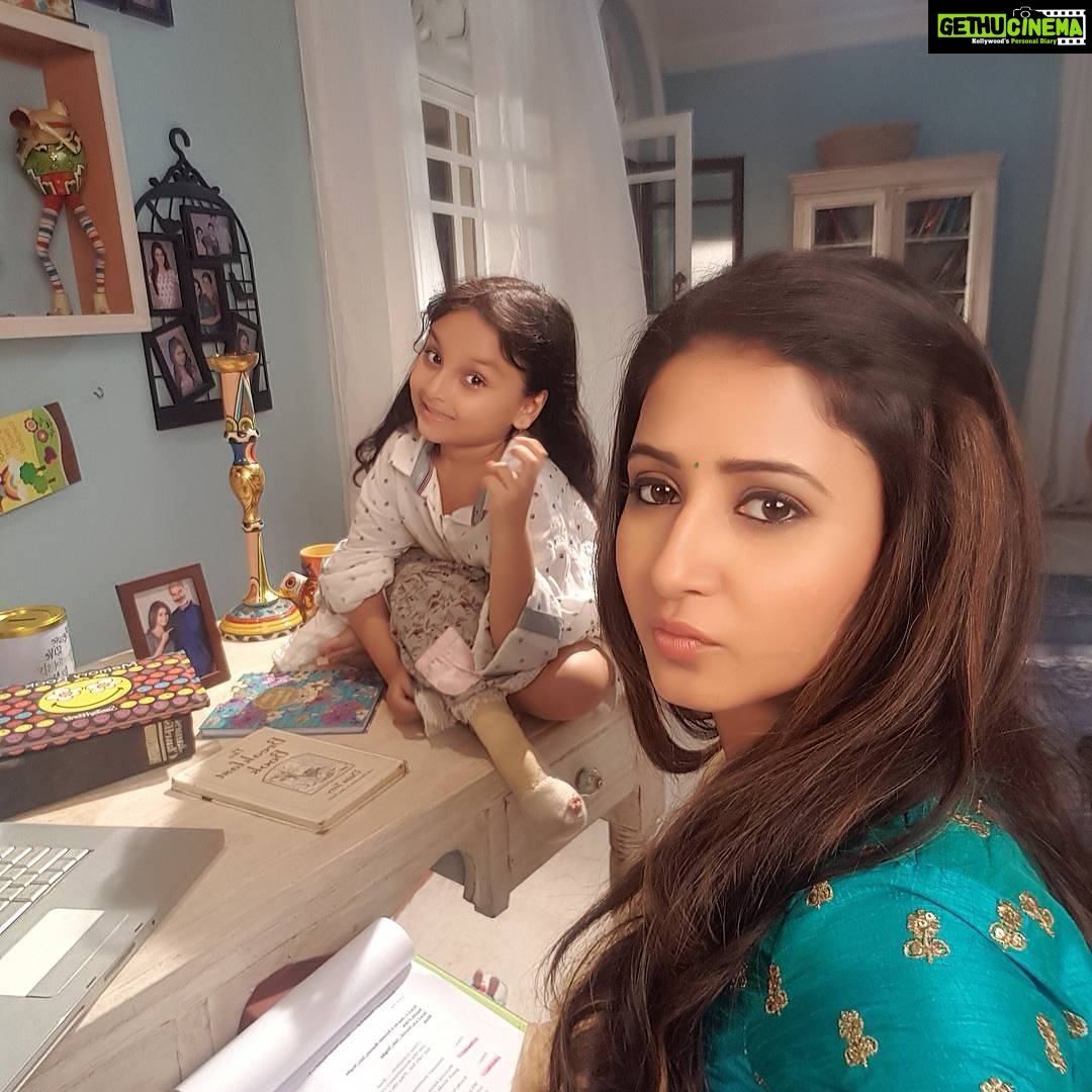 Sana Amin Sheikh Instagram - Moments from #Bhootu August 2017 #ZeeTv 6.30 pm/ 1.30 pm/ 11 pm IST.