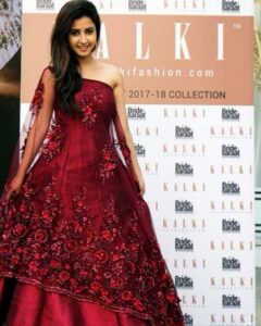Sana Amin Sheikh Instagram - #BrideAndBaraat #Launch for @kalkifashion #SanaAminSheikh #SanaSheikh 12.8.2017 KalkiFashion.com