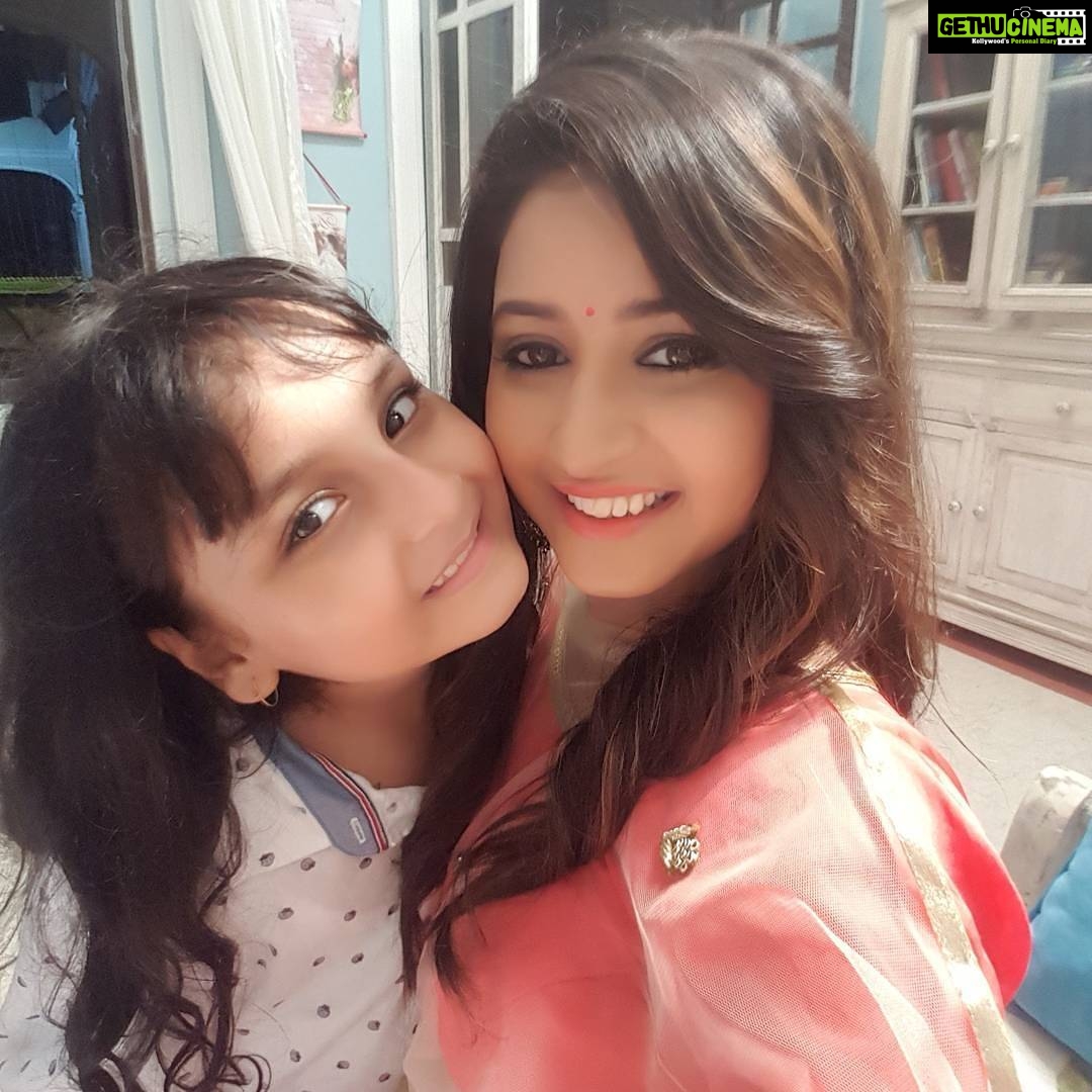 Sana Amin Sheikh Instagram - #Bhootu on & off Set.. #Zee #ZeeTv