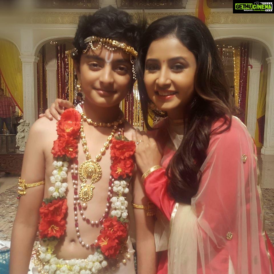 Sana Amin Sheikh Instagram - #Bhootu on & off Set.. #Zee #ZeeTv