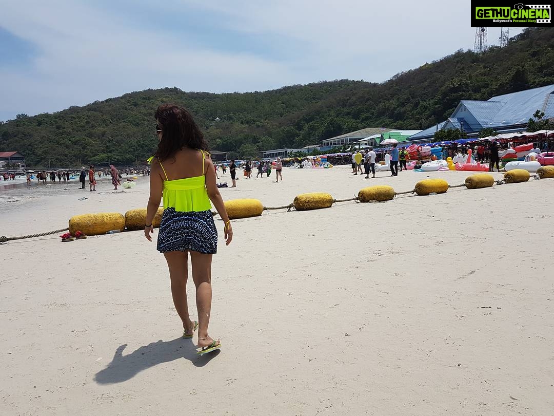 Sana Amin Sheikh Instagram - #Pattaya #Beach