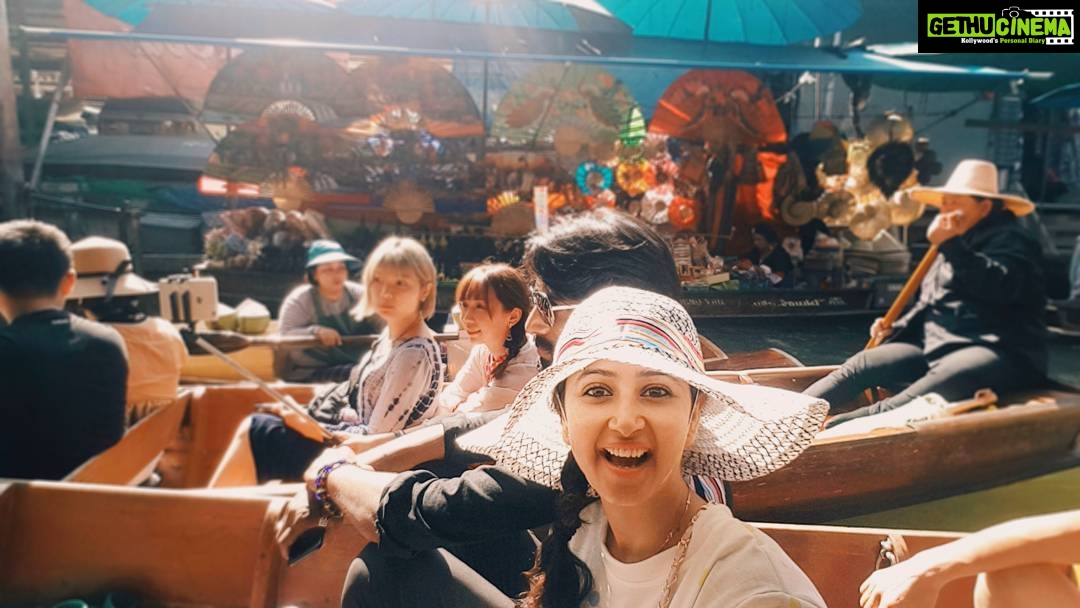 Sana Amin Sheikh Instagram - #Haha #TheFloatingMarket #Bangkok #Thailand