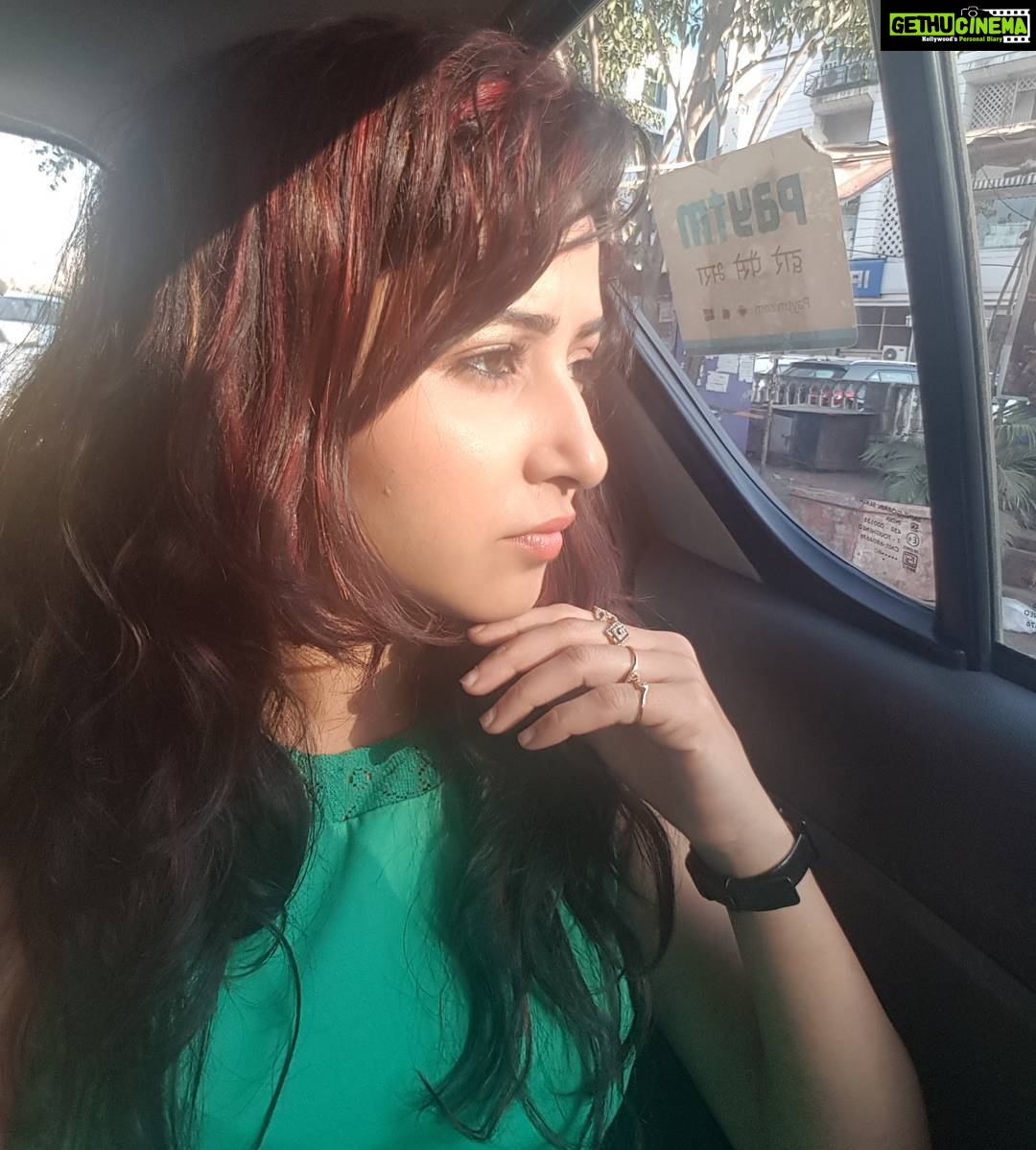 Sana Amin Sheikh Instagram - Pretending as of someone else is taking my picture.. :) Bwahaha.. 19.2.17. Sunday #RedHair