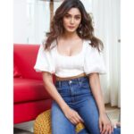 Sana Makbul Instagram - Sit pretty 😍